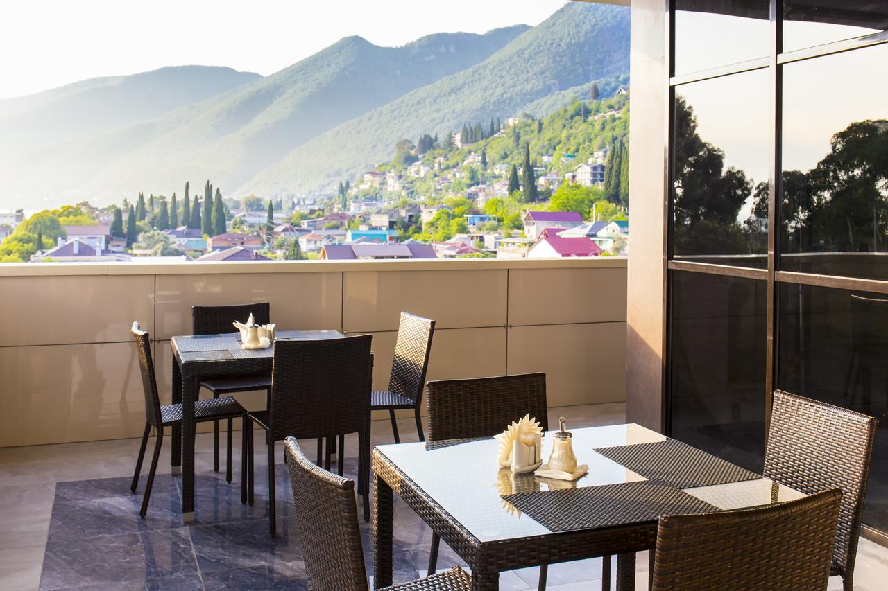 Grand Hotel Gagra Exteriör bild