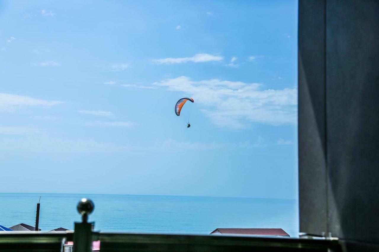 Grand Hotel Gagra Exteriör bild